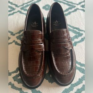 AQUATALIA  Marta Loafers in Croc Embossed Leather